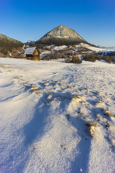 Sidirovo Colline Avec Village Vlkolinec Site Unesco Velka Fatra Montagnes — Photo