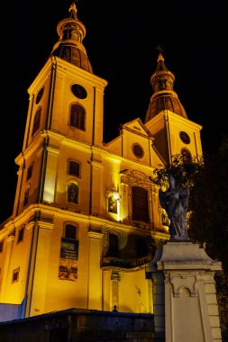 Macaristan 'da gece yarısı Eger