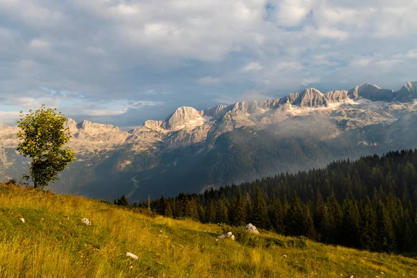 Dolomity Italské Slovinské Hranici Kolem Hory Monte Ursic 2541 Juliánských — Stock fotografie