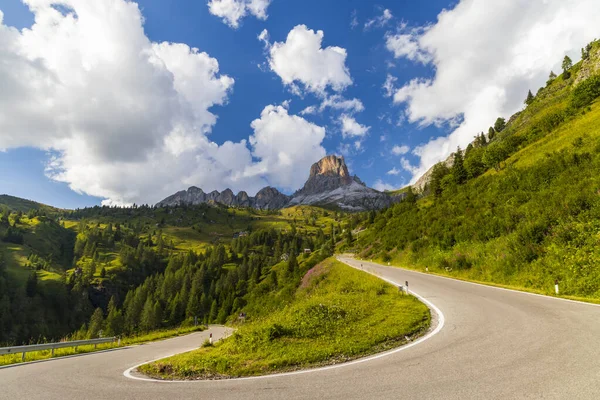 イタリアのドロミテにあるPasso Giau近くの風景 — ストック写真