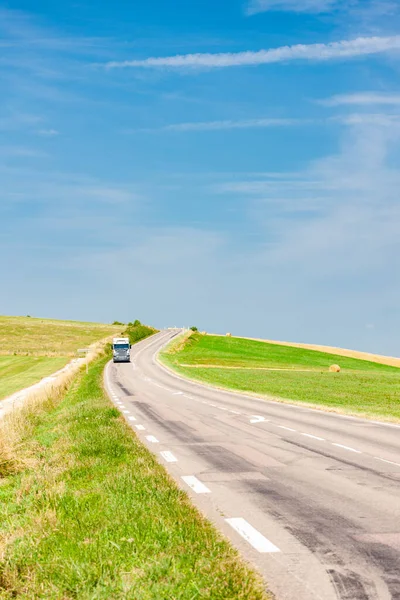 Strada Nel Verde Nord Della Francia — Foto Stock