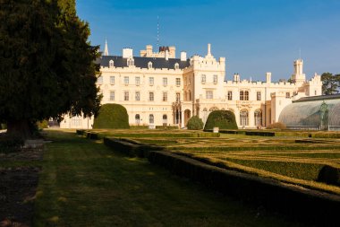Güney Moravya 'daki Lednice Kalesi, Unesco sitesi, Çek Cumhuriyeti