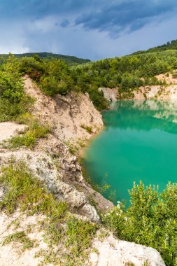 Slovakya 'nın Skrabske kenti yakınlarındaki eski madeni su bastı