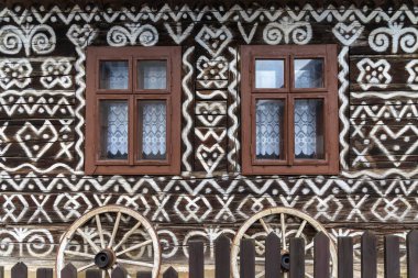 Boyanmış halk evi, Slovakya 'daki UNESCO köyü Cicmany
