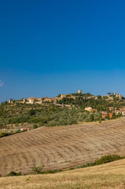 Montepulciano ve Monticchielo, İtalya yakınlarındaki tipik Toskana manzarası