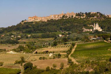 San Biagio Kilisesi ve eski şehir Montepulciano, Toskana, İtalya