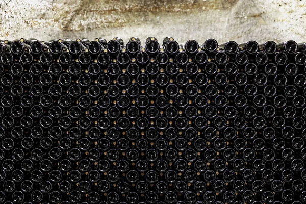 Large Number Wine Bottles Stacked Background — Stock Photo, Image