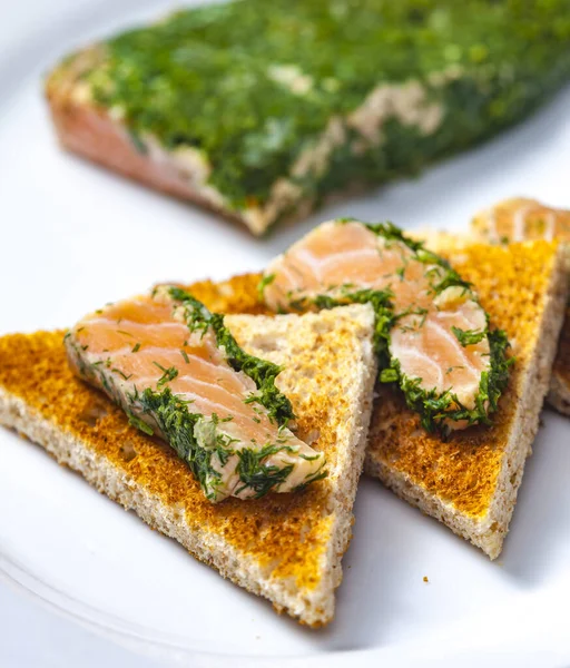 Marinated Salmon Dill Toast Bread — Stock Photo, Image