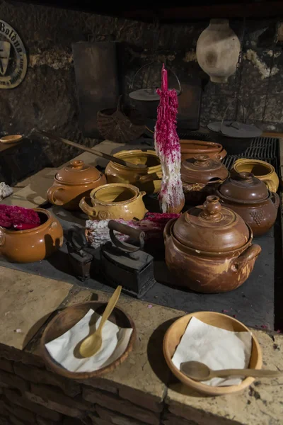 Pratos Uma Taberna Medieval Hungria — Fotografia de Stock