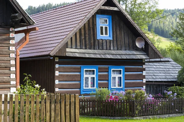 Osturna Köyündeki Eski Ahşap Evler Spiska Magura Bölgesi Slovakya — Stok fotoğraf