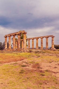 Hera Tapınağı M.Ö. 6. yüzyıldan, arkeolojik bölge Bernalda, İtalya