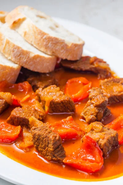 Gulash Ternera Con Pimiento Rojo —  Fotos de Stock