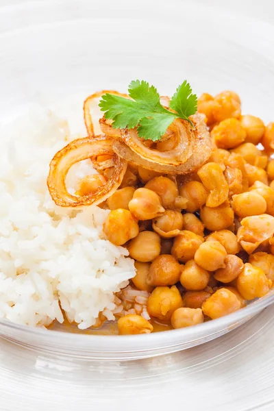 Gekookte Kippenerwtensalade Met Rijst — Stockfoto