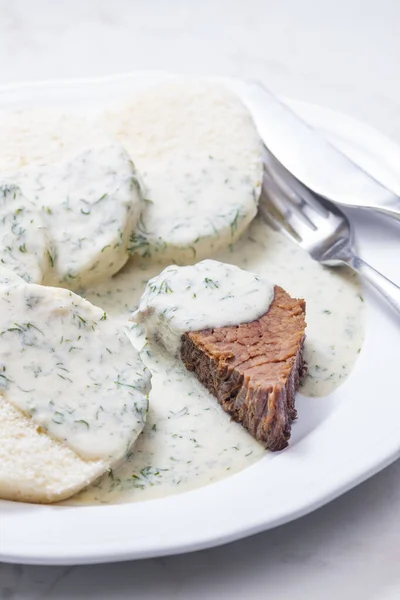 Beef Meat Dill Sauce Dumplings — Stock Photo, Image