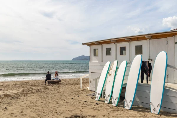 Surfovací Prkna Pláži Cartello Orbetella Toskánsko Itálie — Stock fotografie
