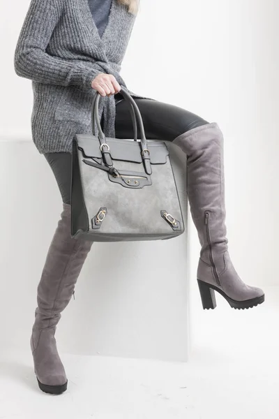 Bottes Grises Pour Femmes Avec Sac Main — Photo