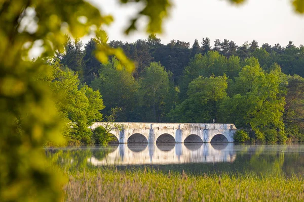 Antiguo Puente Piedra Sobre Estanque Vitek Cerca Trebon Bohemia Del — Foto de Stock