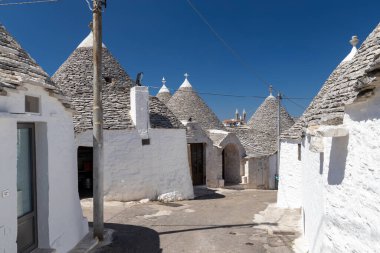 Trulli evleri Alberobello 'da, UNESCO sitesi, Apulia bölgesi, İtalya