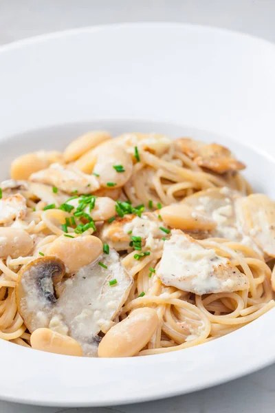 Spaghetti Creamy Mushroom Sauce Chicken Beans — Stock Photo, Image