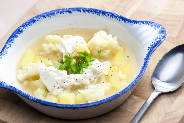 Cauliflower soup — Stock Photo, Image