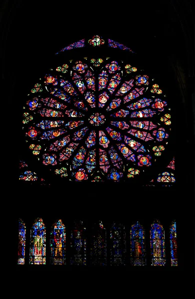 Interno della Cattedrale Notre Dame, Reims, Champagne, Francia — Foto Stock