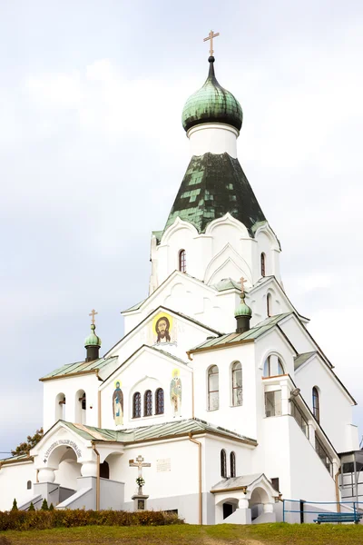 Igreja ortodoxa recém-construída, Medzilaborce, Eslováquia — Fotografia de Stock