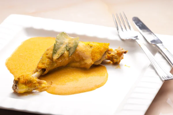 Pollo con salsa al pepe — Foto Stock