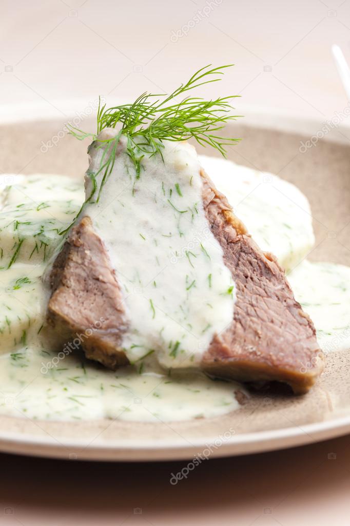 Dill sauce with beef meat — Stock Photo © phb.cz 54895995