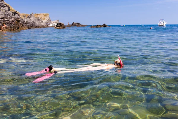 Snorkelen in de Middellandse Zee, Frankrijk — Stockfoto