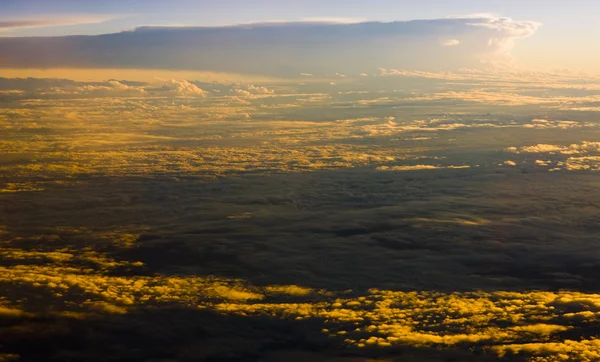 Wolken - uitzicht vanaf vliegtuig — Stockfoto