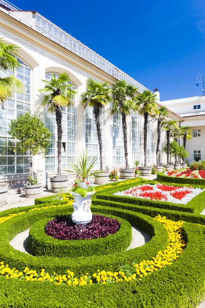 Jardín de flores del Palacio de Kromeriz, República Checa — Foto de Stock