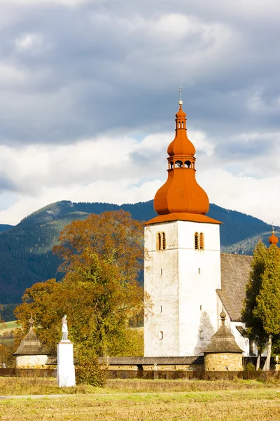 Igreja fortificada em Liptovske Matiasovce — Fotografia de Stock