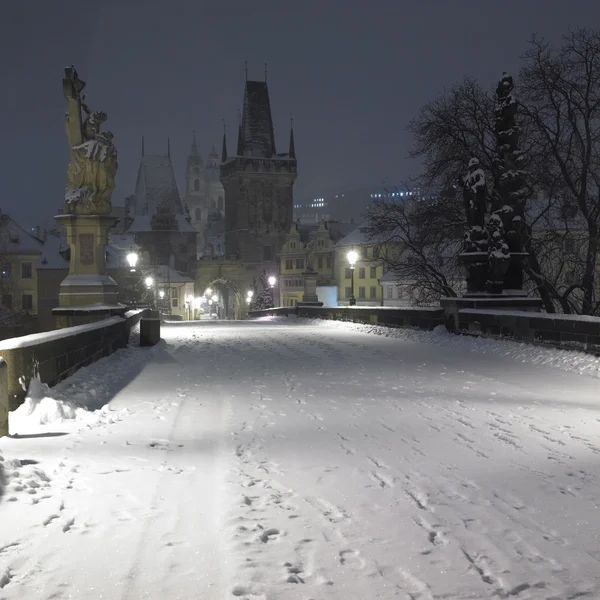 Most Karola w zimie, Praga — Zdjęcie stockowe