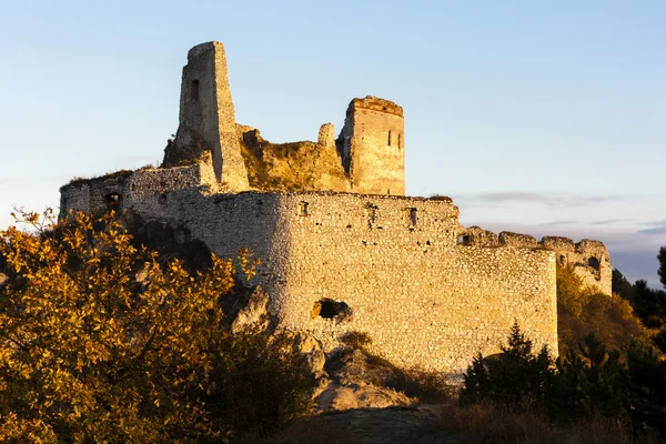 Zřícenina hradu Čachtice, Slovensko — Stock fotografie