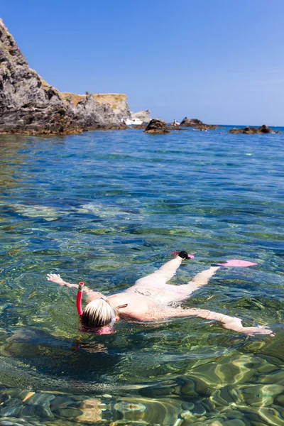 フランス地中海海でシュノーケ リング — ストック写真