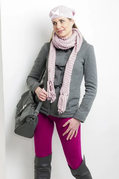 Woman wearing winter clothes — Stock Photo, Image
