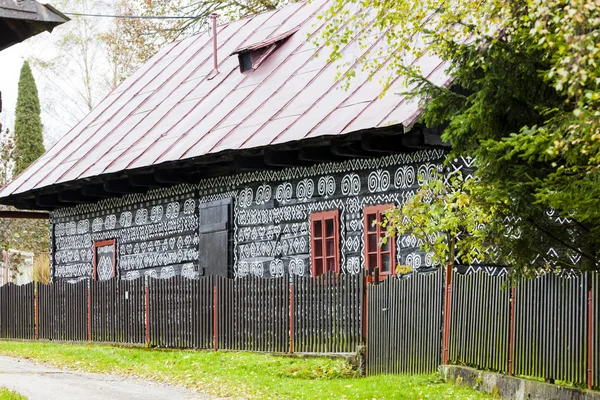 Timbered house in Cicmany, Slovakia — Stock Photo, Image