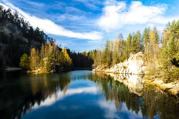 Lac Piskovna, Rochers Teplice-Adrspach — Photo