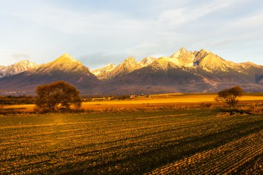 Lomnicky tepe, Vysoke Tatry çevresi