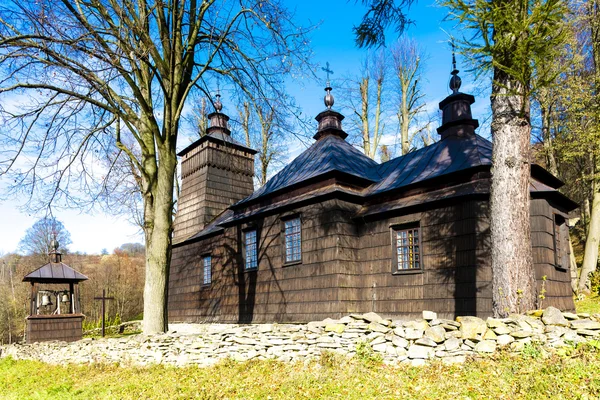 Wooden church, Leluchow, Poland — Stock Photo, Image