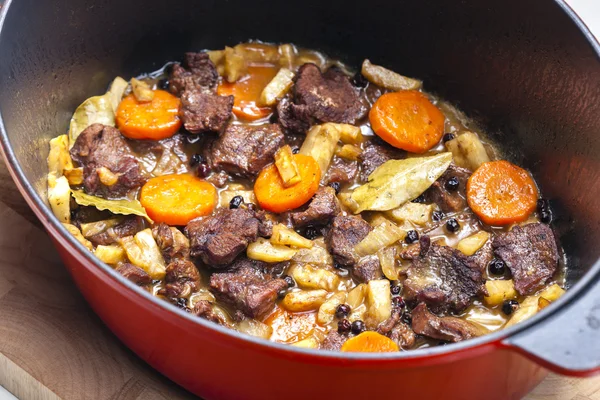 Carne de carneiro com legumes — Fotografia de Stock