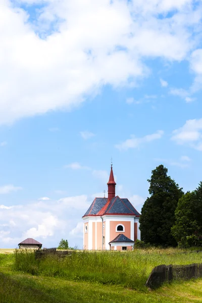 Iglesia de Santa Ana, Pusta Kamenice, República Checa — Foto de Stock