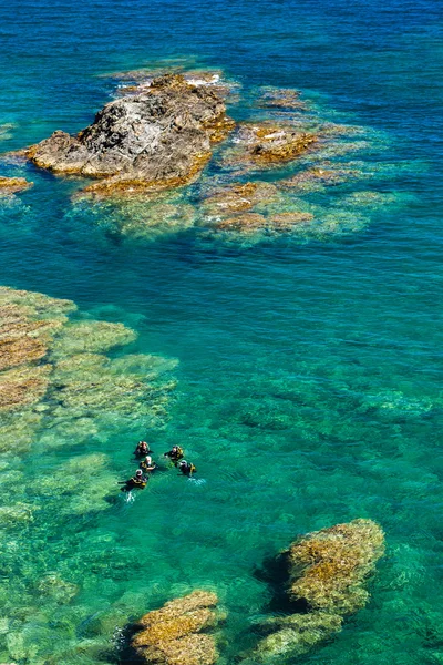 Dykare, Cap de Peyrefite, Languedoc-Roussillon, Frankrike — Stockfoto