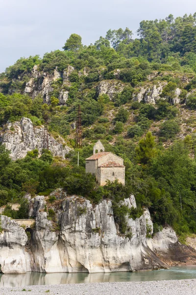 Church near Pont Mirabeau, Provence, France — Stock Photo, Image