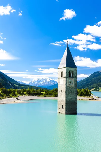 Tower of sunken church in Resia lake, South Tyrol, Italy — Stock Photo, Image