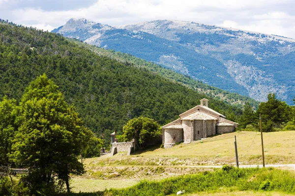 Kapli notre-dame poblíž vergons, provence, Francie — Stock fotografie