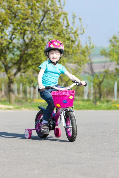 Pequeño motociclista — Foto de Stock