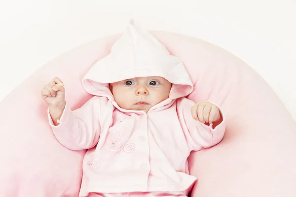 Porträt eines drei Monate alten Mädchens — Stockfoto