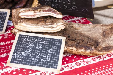 pancetta, pazarda Nyons, Rhône-Alpes, Fransa