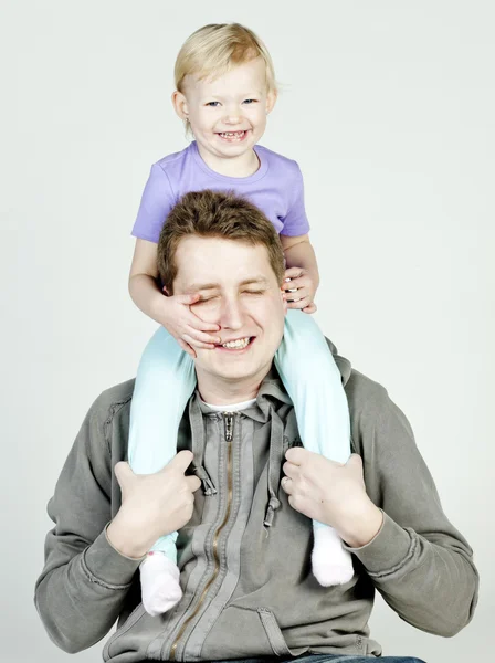 그의 작은 딸과 함께 아버지의 초상화 — 스톡 사진